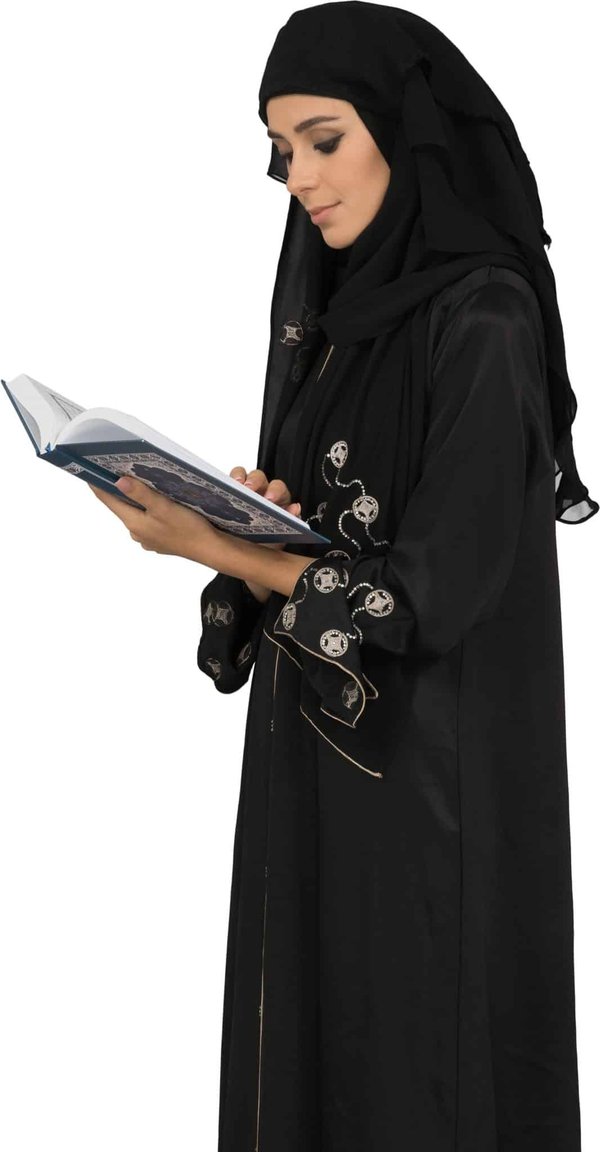 Pourquoi la diversité de la tenue de prière femme est-elle une célébration de la richesse culturelle et religieuse ?